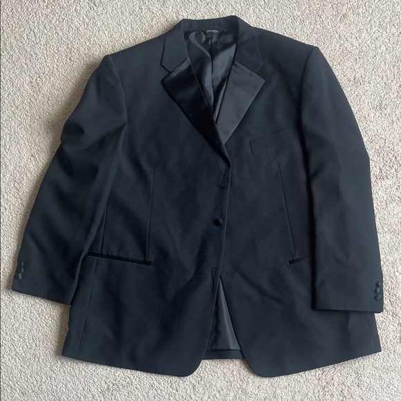 Bolzano Classic Black Men's Tuxedo Suit - Picture 2 of 9